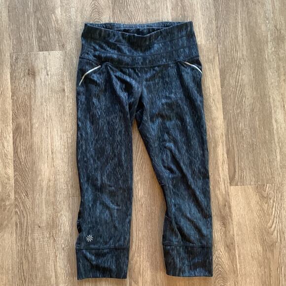 Athleta Relay Capri Leggings Black & Blue Size XS Mid Rise - Picture 2 of 10